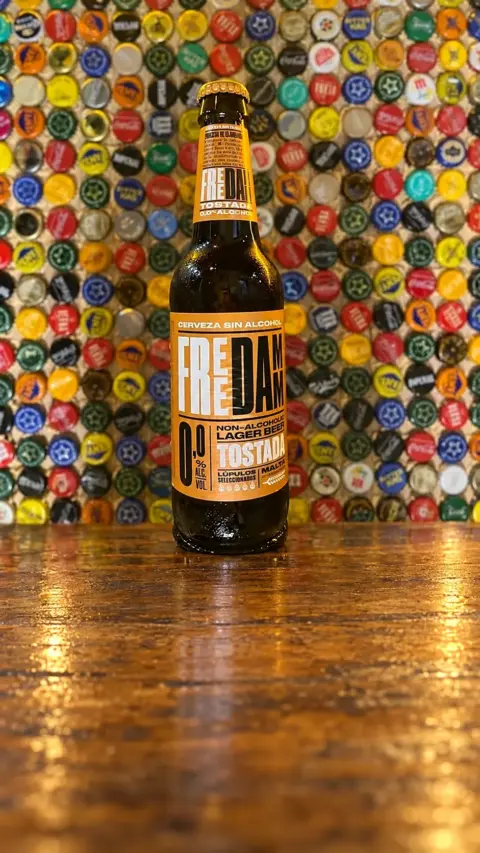 Botella de cerveza Free Damm Tostada sin alcohol
