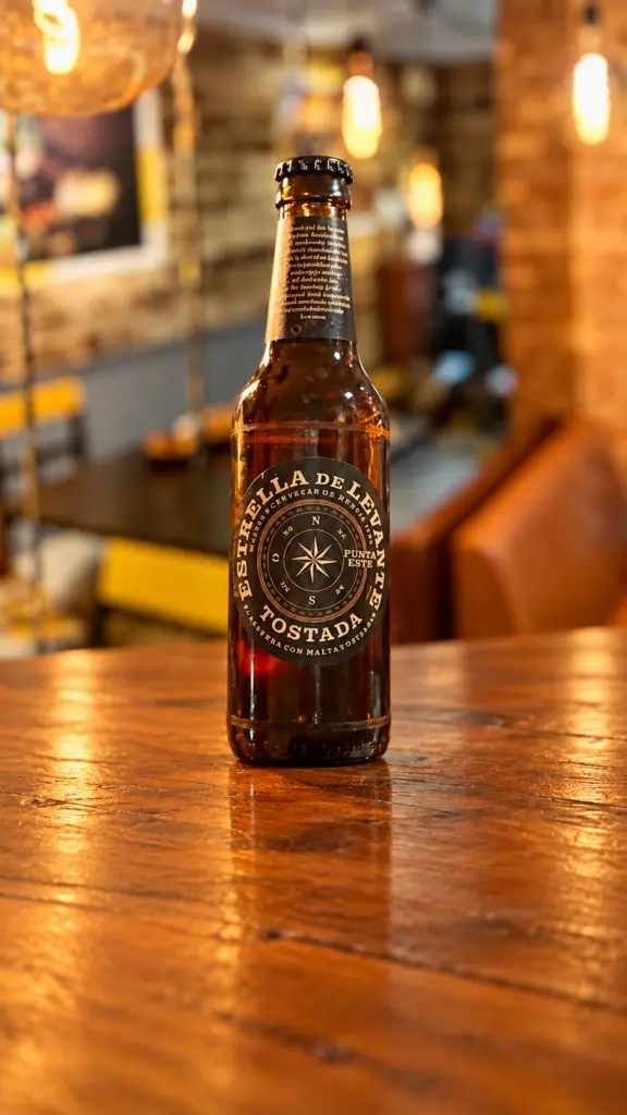 Botella de cerveza Punta Este Tostada