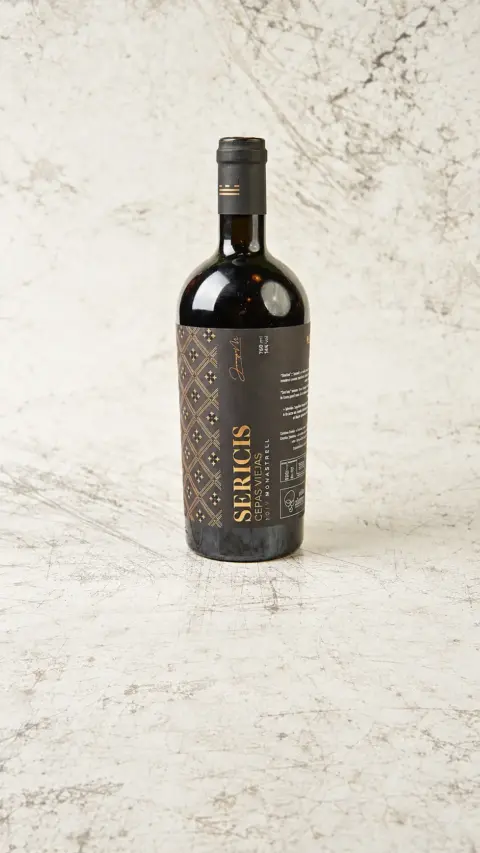Botella de vino tinto Sericis Cepas Viejas Monastrell