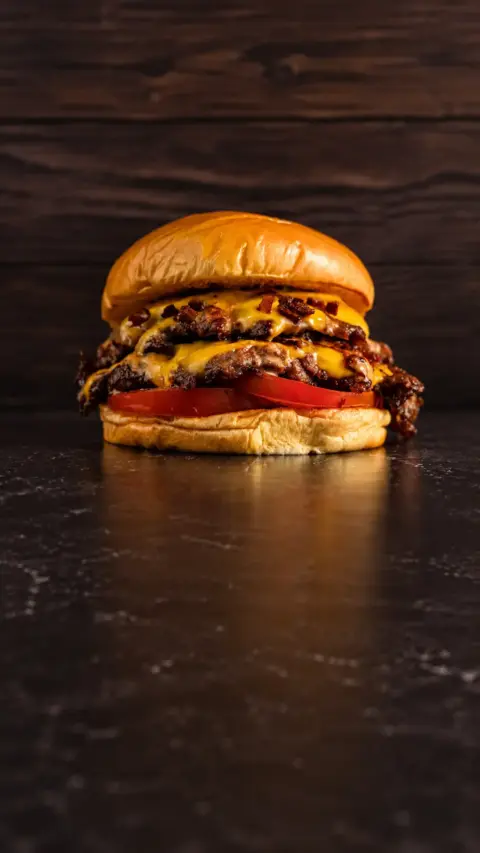 Hamburguesa Wilson con doble carne y queso fundido